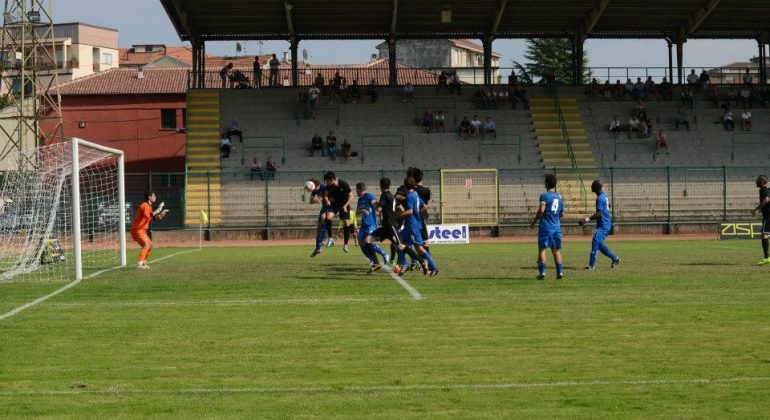 Eccellenza: Casale e Vale Mado arrabbiate con l’arbitro, Castellazzo da brividi ma è primo, riscatto Villalvernia Eccellenza: Casale e Vale Mado arrabbiate con l’arbitro, Castellazzo da brividi ma è primo, riscatto Villalvernia