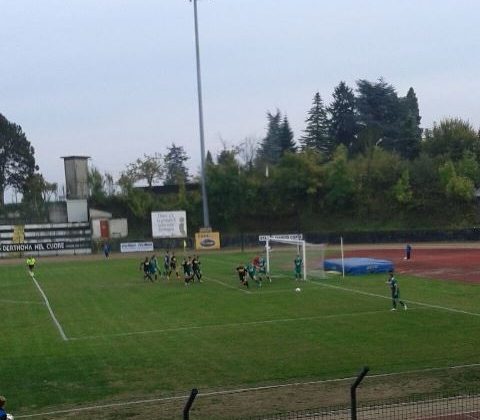 Derthona: contro il Castellazzo la pazienza premia. Il derby finisce 2-0 Derthona: contro il Castellazzo la pazienza premia. Il derby finisce 2-0
