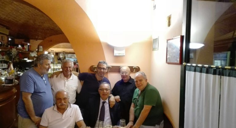 Orafe rossoblu pronte a stupire: nasce la Valenzana Mado Calcio Femminile Orafe rossoblu pronte a stupire: nasce la Valenzana Mado Calcio Femminile
