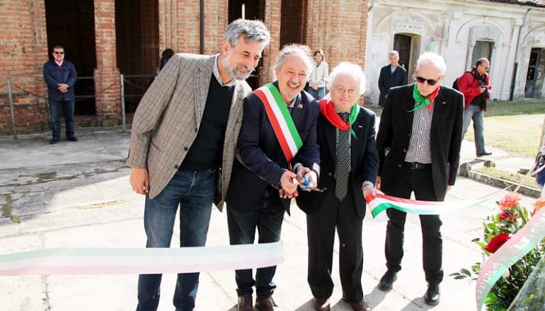 Al Cimitero Di Alessandria Restauro Monumento Ai Partigiani Caduti