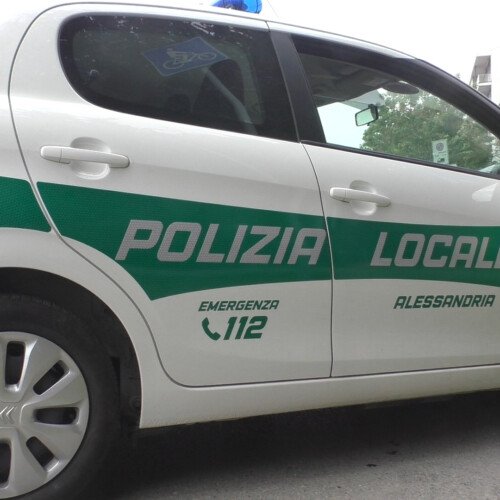 Incidente tra due auto in via Casalbagliano al quartiere Cristo: sul posto la Polizia Locale
