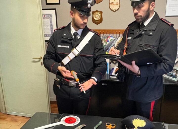 Intercettati in paese scappano ma vengono arrestati dopo inseguimento Intercettati in paese scappano ma vengono arrestati dopo inseguimento