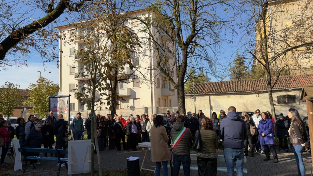 Panchine volontariato Casale