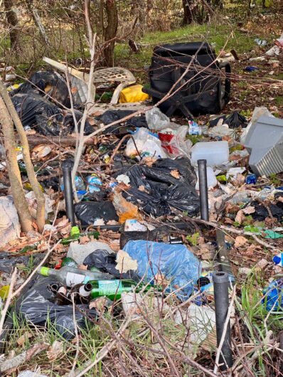 Discarica abusiva in via Vecchia Bagliani: presto la rimozione. Assessore Coloris: “La Polfer vigilerà” Discarica abusiva in via Vecchia Bagliani: presto la rimozione. Assessore Coloris: “La Polfer vigilerà”