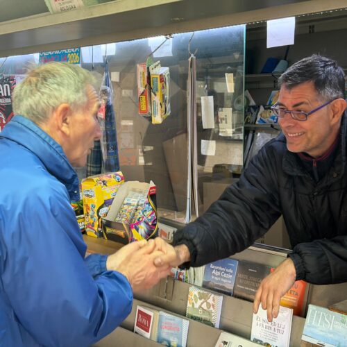 Dopo 19 anni chiude l’edicola di viale Santuario a Valenza: “Colpa di internet e dei supermercati” Dopo 19 anni chiude l’edicola di viale Santuario a Valenza: “Colpa di internet e dei supermercati”