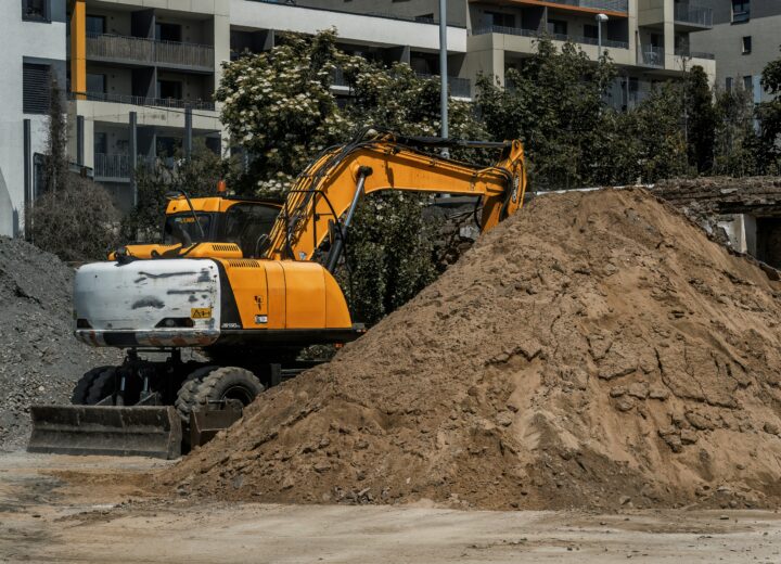 Lombardia al vertice del consumo di suolo. Pavia tra le province con più suolo consumato pro capite Lombardia al vertice del consumo di suolo. Pavia tra le province con più suolo consumato pro capite
