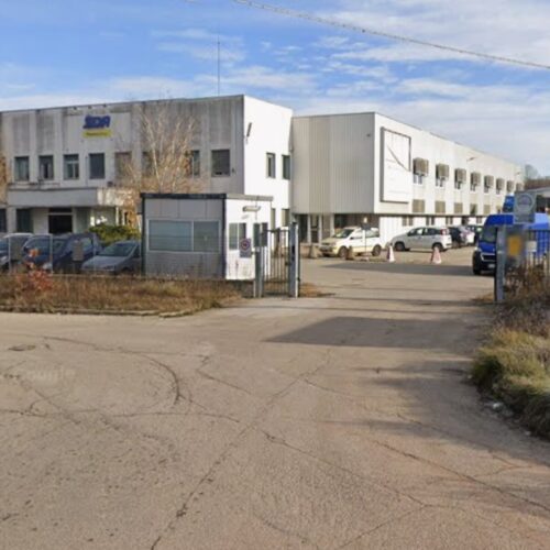 Sciopero dei dipendenti alla SDA di Quattordio contro il no dell’azienda al “giusto compenso economico” Sciopero dei dipendenti alla SDA di Quattordio contro il no dell’azienda al “giusto compenso economico”