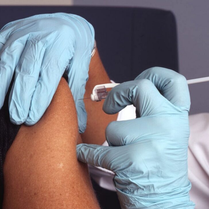 Vaccinazione antinfluenzale: in due settimane già somministrate oltre 350 mila dosi in Piemonte Vaccinazione antinfluenzale: in due settimane già somministrate oltre 350 mila dosi in Piemonte