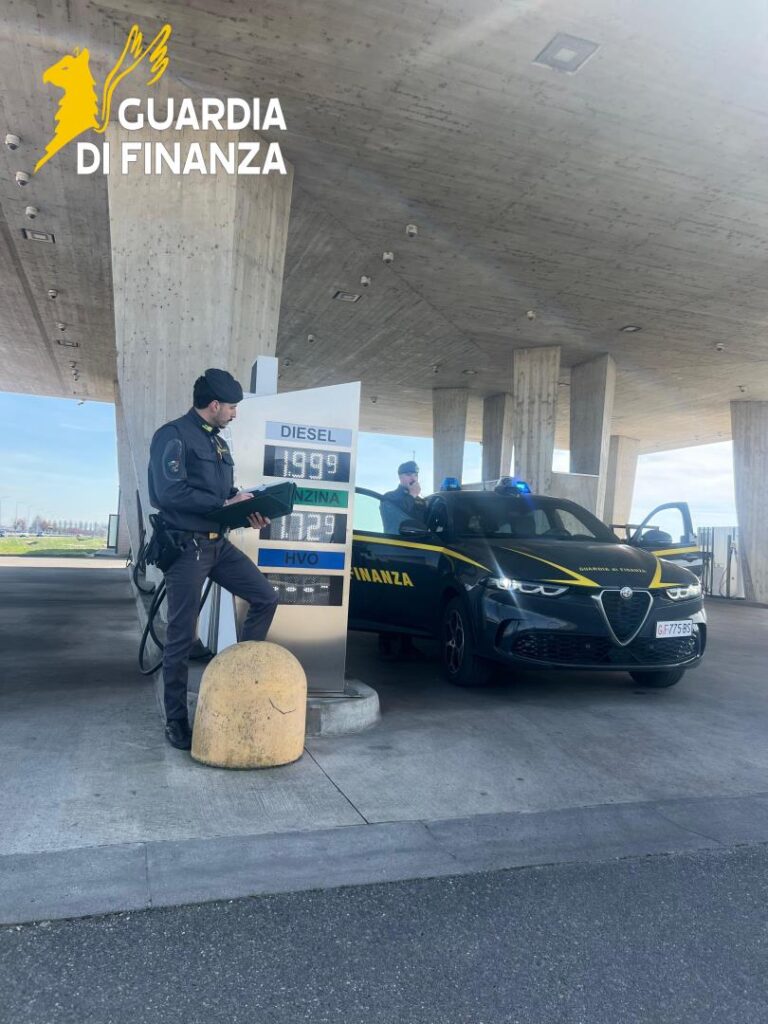 Controlli distributori pavese guardia finanza