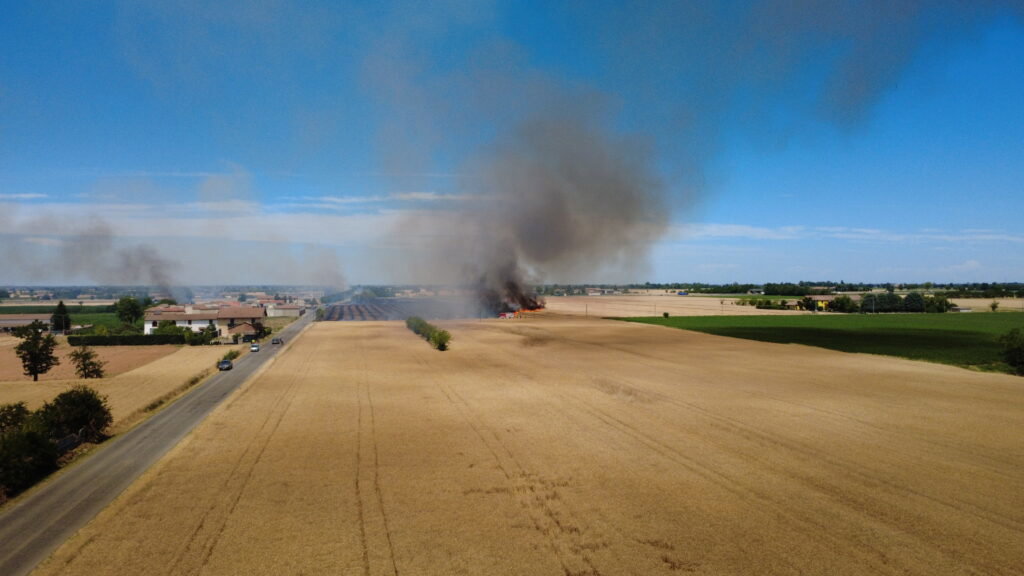 Incendio sterpaglie San Giuliano