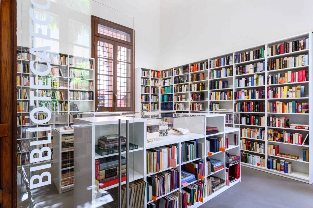 Biblioteca Eco Bologna