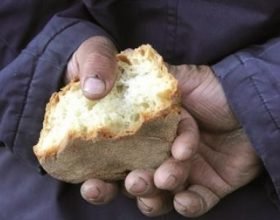 La povertà dilaga e gli anziani pagano la crisi più di tutti
