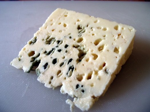 Allarme dal Ministero per e.coli nel formaggio Roquefort di Carrefour