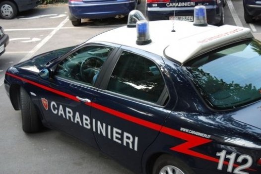 Picchia la convivente: denunciato dai Carabinieri