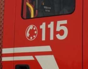 Tre furgoni incendiati e 20 danneggiati alla Sda di Quattordio