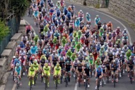 Ciclismo: oggi il Giro d’Italia arriva in provincia di Cuneo