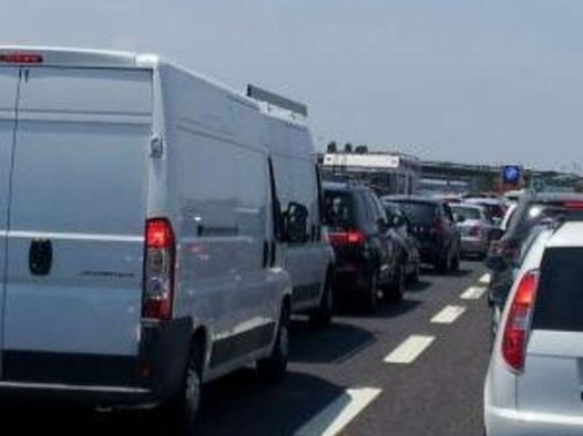 Controesodo estivo 2014: traffico intenso anche oggi sulle strade e autostrade italiane