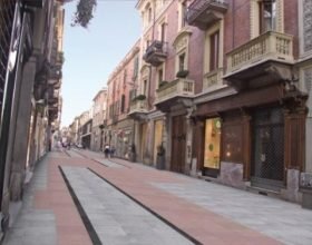 Shopping estivo ‘sottotono’ ad Alessandria: Confesercenti chiede parcheggi gratis per rilanciare le vendite
