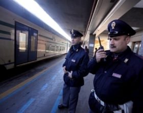 Aumentano i furti e le aggressioni nelle stazioni ferroviarie piemontesi