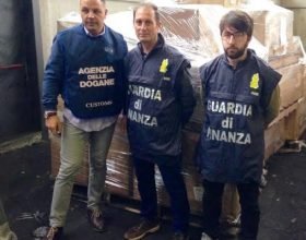 14 mila prodotti sequestrati a Serravalle Scrivia: erano caricabatterie pericolosi