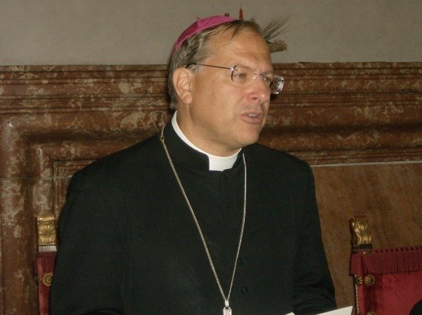 Il vescovo di Alessandria Guido Gallese:”Nessuna festa di Halloween negli spazi delle parrocchie”