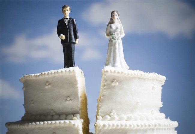 Divorzio fai da te: una manciata di giorni per dirsi addio. La crisi, però, mette “in crisi” anche i divorzi