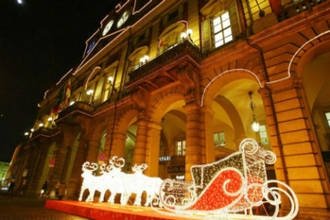 Gare di Alberi di Natale, luci e persino “squadroni” di elfi per il Natale 2014 di Alessandria