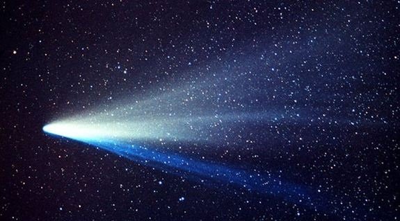 Nel cielo del 2015 comete visibili ad occhio, un’eclissi di Sole e  piogge di stelle cadenti.