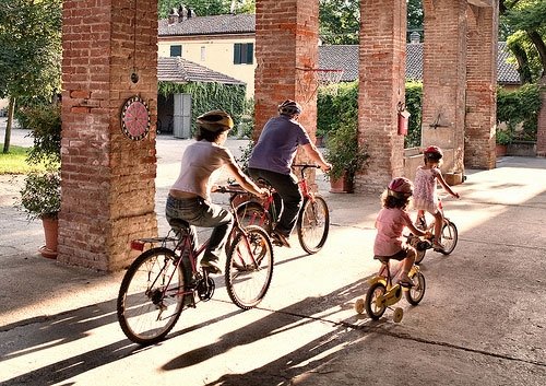 Alberghi bike friendly: il 28 un incontro per sapere come accogliere i turisti appassionati di bici