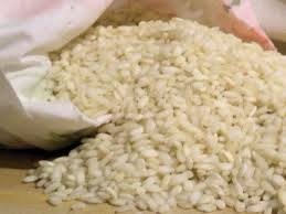 Compra 15.000 euro di riso a Balzola, ma non paga il conto: denunciato cittadino cinese 