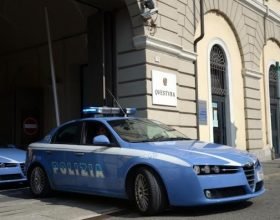 Polizia denuncia nove persone: avevano sradicato casseforti da negozi e banche per un bottino complessivo di 100 mila euro