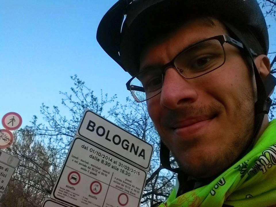 Giro d’Italia in solitaria: il viaggio a due ruote di Gianluca non si ferma