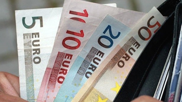 Agente immobiliare truffaldino intasca 750 euro