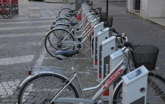 Bike sharing: le colonnine restano ma il servizio costa ancora troppo