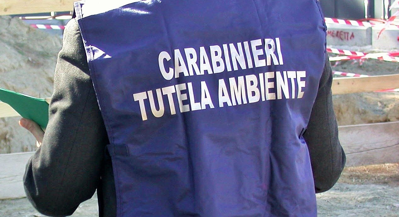 Gestione illecita dei rifiuti: maxi operazione dei Carabinieri e del Corpo Forestale