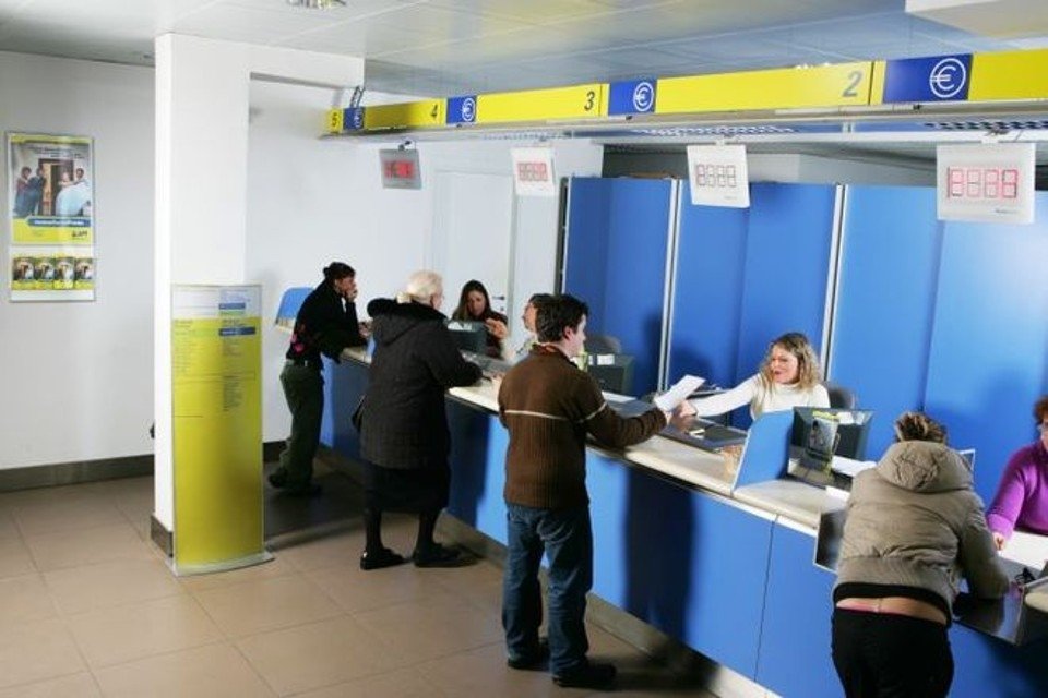 Attivo in sette uffici postali della provincia il Wifi gratuito di Poste Italiane  