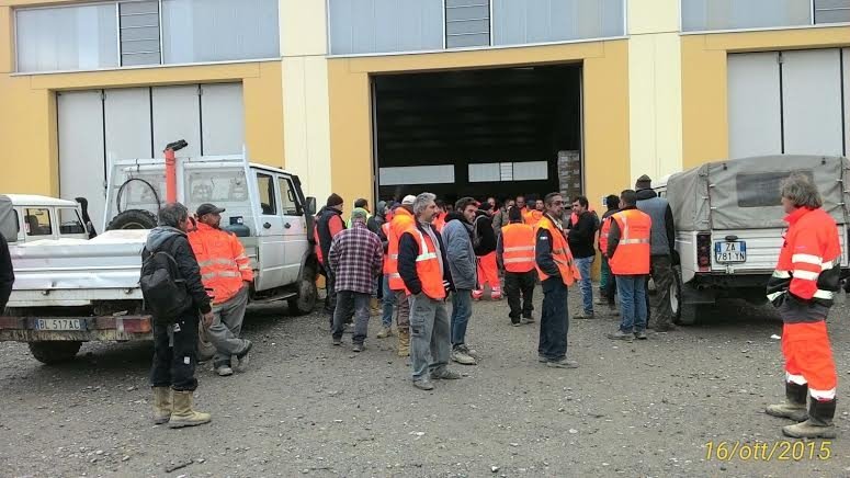 Presidio lavoratori gasodotto a Gavi: 60 dipendenti da due mesi senza stipendio