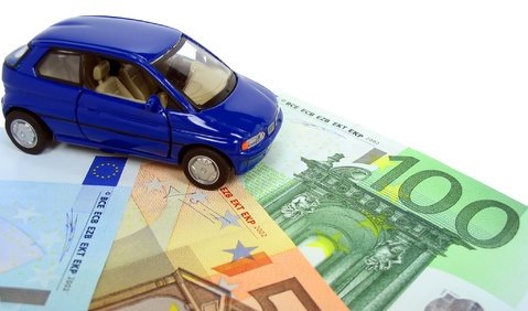 Rc auto in Piemonte: i costi scendono di oltre il 15% in un anno. Alessandria seconda provincia più cara dopo Torino