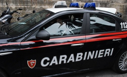 Ruba un’auto a Serravalle ma viene accerchiato dai Carabinieri