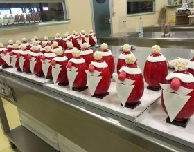 Un uovo di Pasqua e Babbo Natale: l’estro di Giraudi per far comprare alessandrino [FOTO]