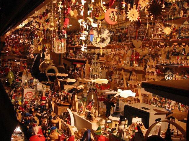 La magica atmosfera di Natale tra i mercatini di Grazzano Visconti