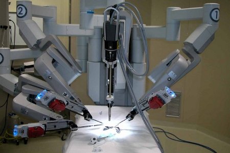 Medici da tutta Italia all’Ospedale di Alessandria per imparare la Chirurgia robotica