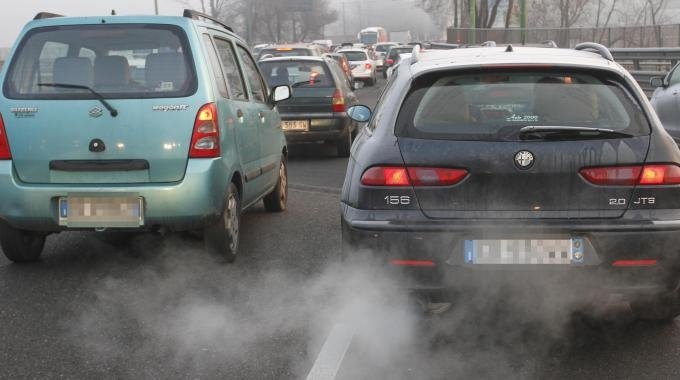 Legambiente rompe “il silenzio della Regione” con 10 proposte per ridurre lo smog