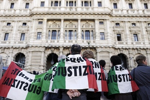 Famigliari delle vittime dell’amianto e sindacati scrivono a Renzi “per chiudere una volta per tutte questa ferita aperta”