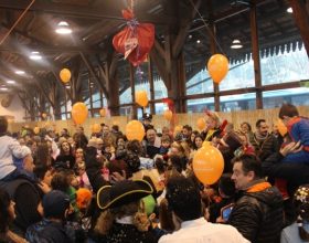 Grande festa al Movicentro per le feste di Carnevale e San Valentino organizzate dal Coisp [FOTO]