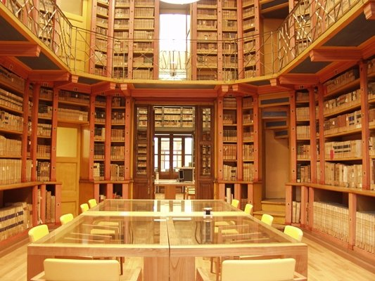 La Biblioteca di Alessandria oggi appartiene ad Eco: una giornata intera per ricordarlo