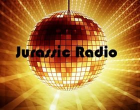 Jurassic Radio sfida Sanremo