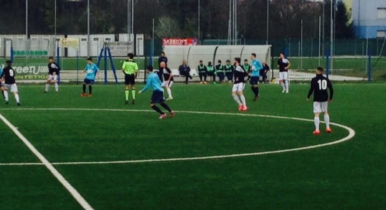 Calcio Tortona perde terreno in zona playoff: l’Albese si impone 2-1