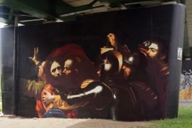 Con le bombolette anche Caravaggio può diventare virale: quando la street art fa suonare i clacson