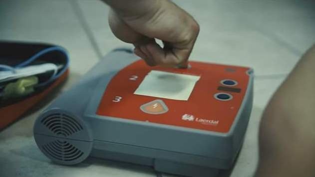 Imparare a usare il defibrillatore salva le vite: il video di Castellazzo Soccorso [VIDEO]